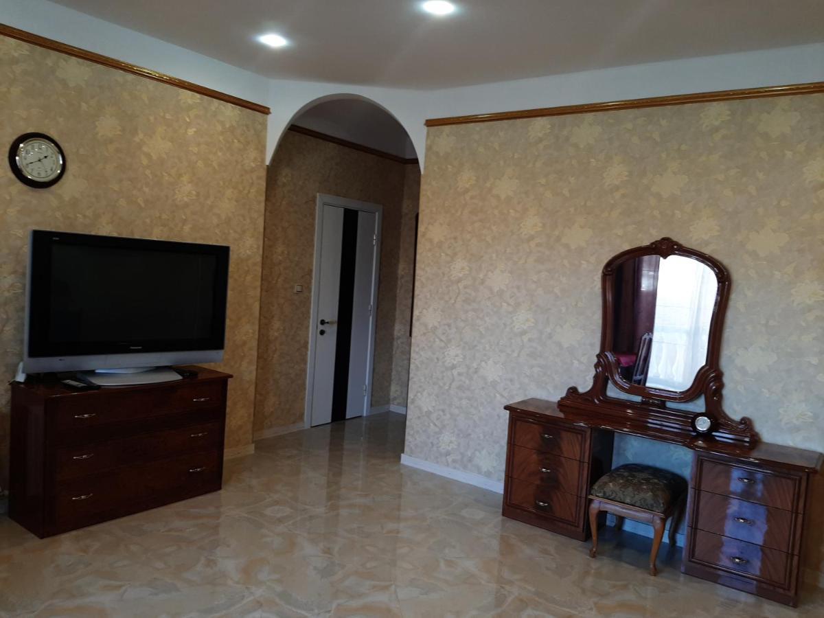 Аппартаменты С Балконом Apartment Odessa Exterior photo
