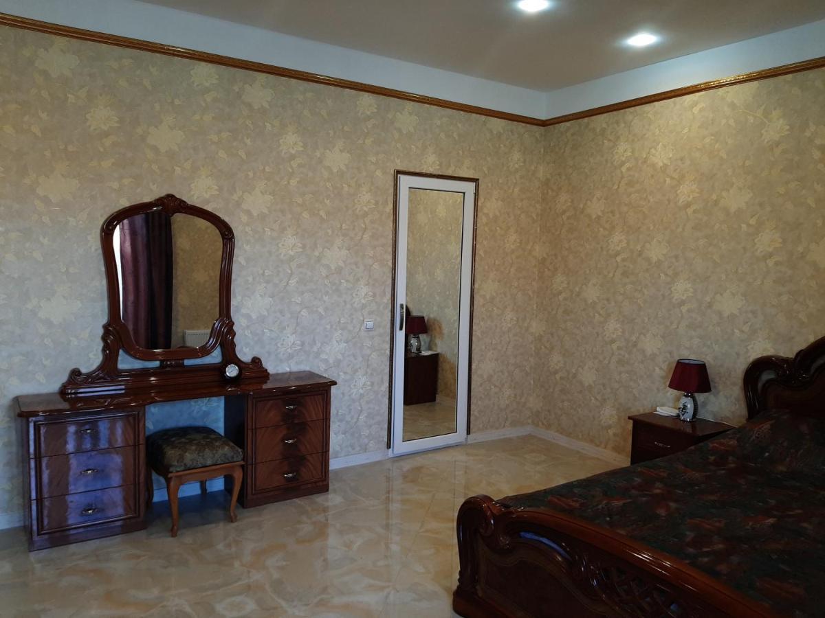 Аппартаменты С Балконом Apartment Odessa Exterior photo